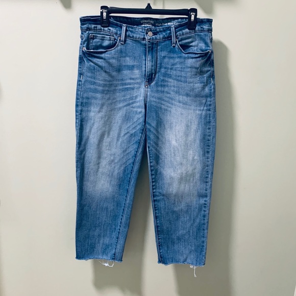 Levi's Denim - 🎉Host Pick🎉 Levi’s High Rise Slim Crop